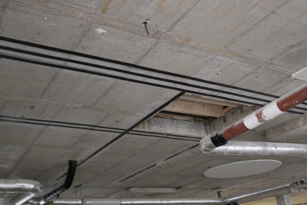 versterken betoncontructie CFRP koolstoflijmwapening versterken betoncontructie met koolstoflamellen - koolstoflijmwapening