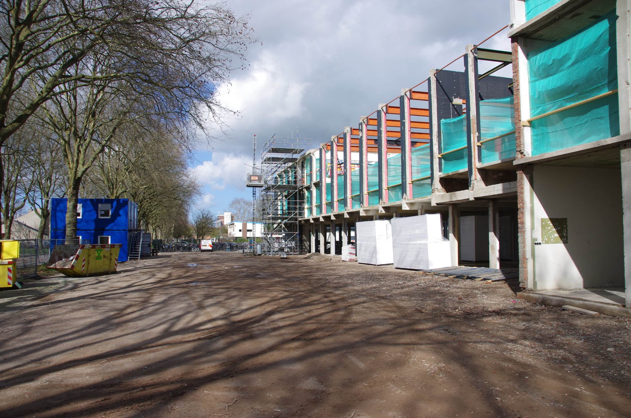 Betonherstel bij Ichthus college in Kampen