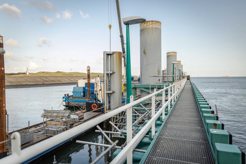 Spoedherstel lange fuik veerdienst TESO