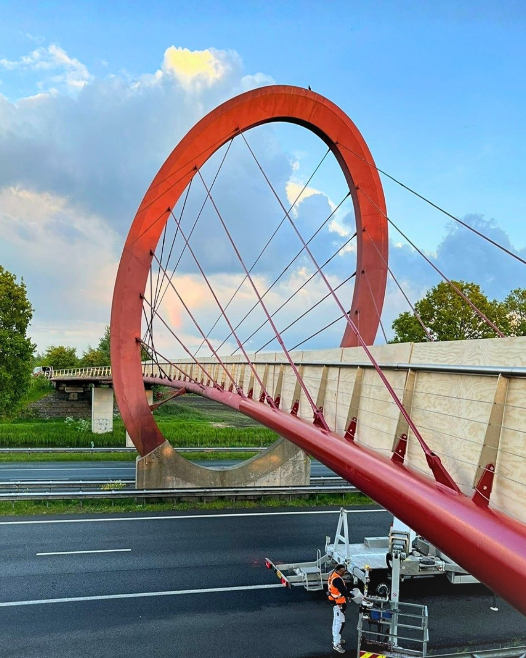 Conservering en vervangen slijtlaag Fietsbrug de Ring Drachten