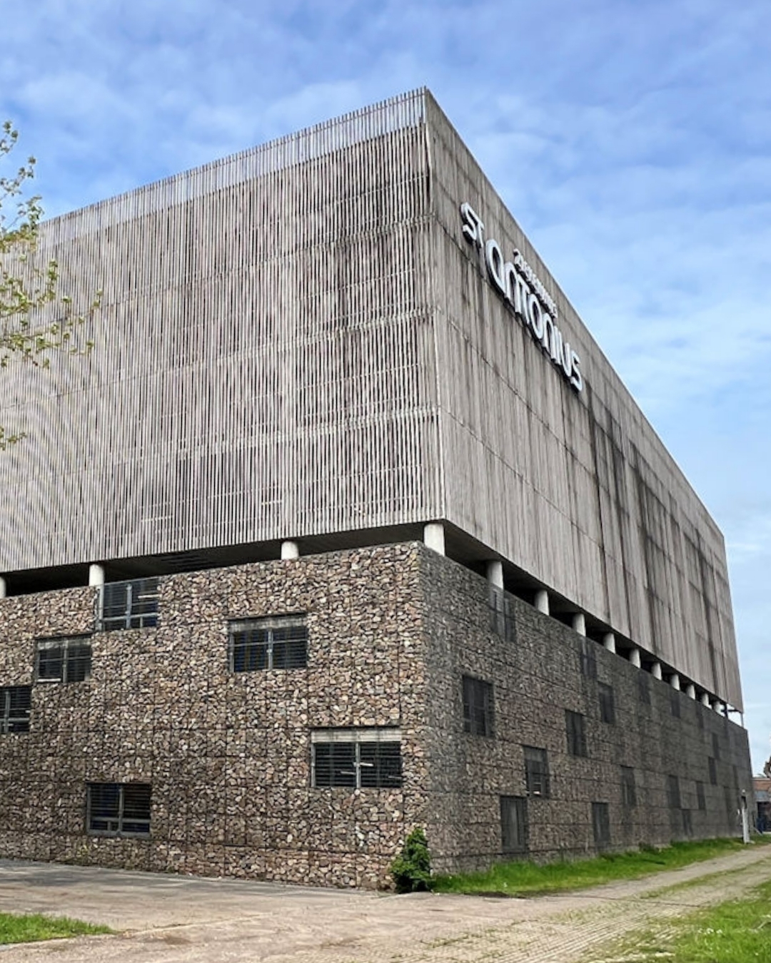 Versterken vloeren parkeergarage St. Antonius Ziekenhuis Nieuwegein